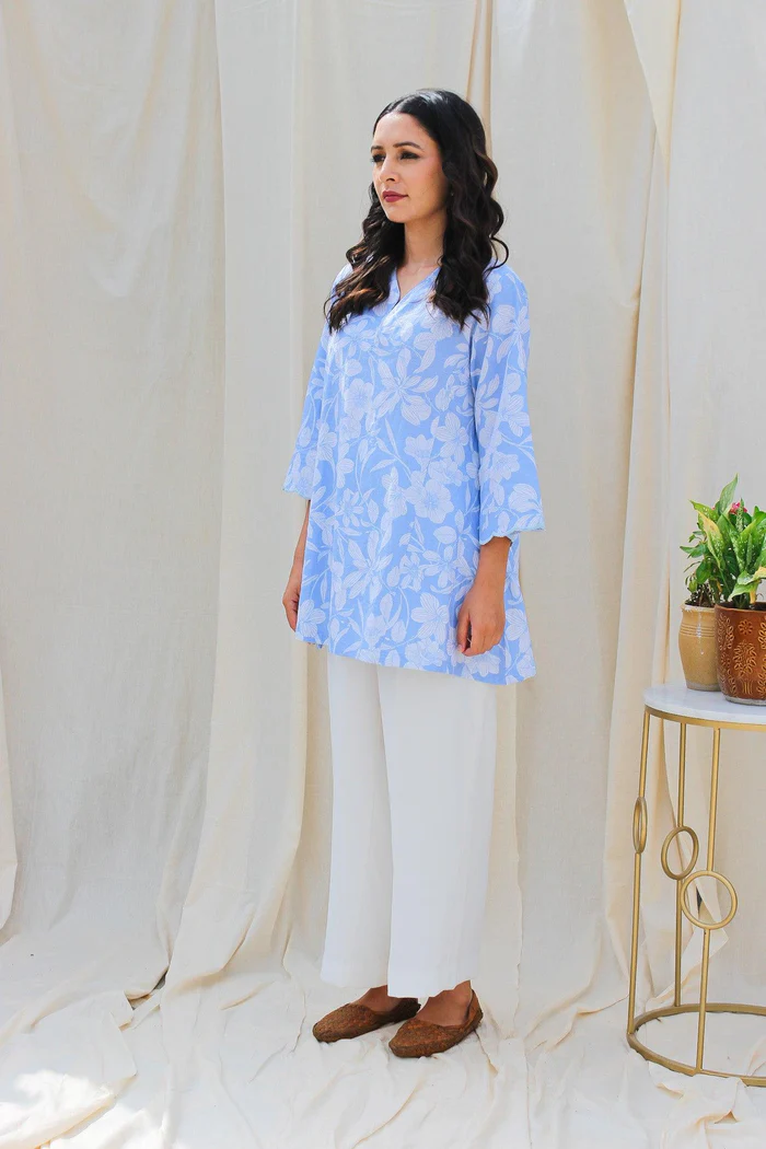 Sky Blue Floral Linen Kurta 3